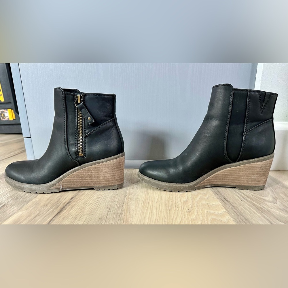 Dr. Scholl’s Chloe Wedge Bootie